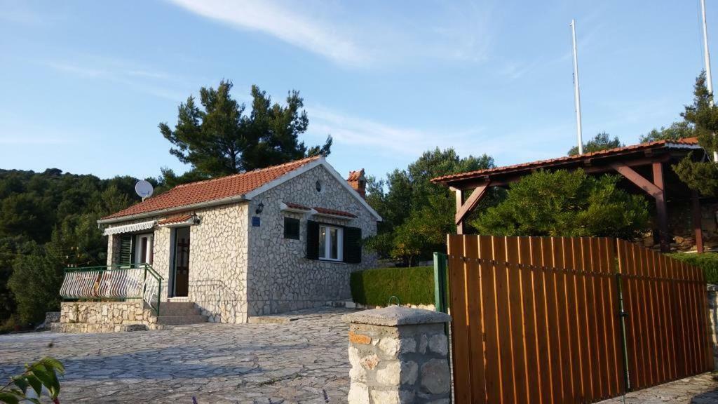 Ferienwohnung Stone House Stella Maris Jezera Exterior foto